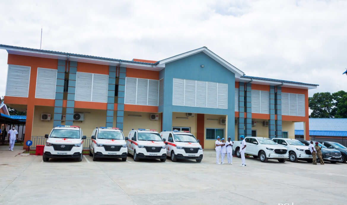 Le samedi 8 avril 2023 restera une date historique pour la République Démocratique du Congo, car le Président de la République, Son Excellence Monsieur Felix Antoine Tshisekedi Tshilombo, a inauguré l'hôpital militaire du Camp Lieutenant-Colonel Tshatshi.