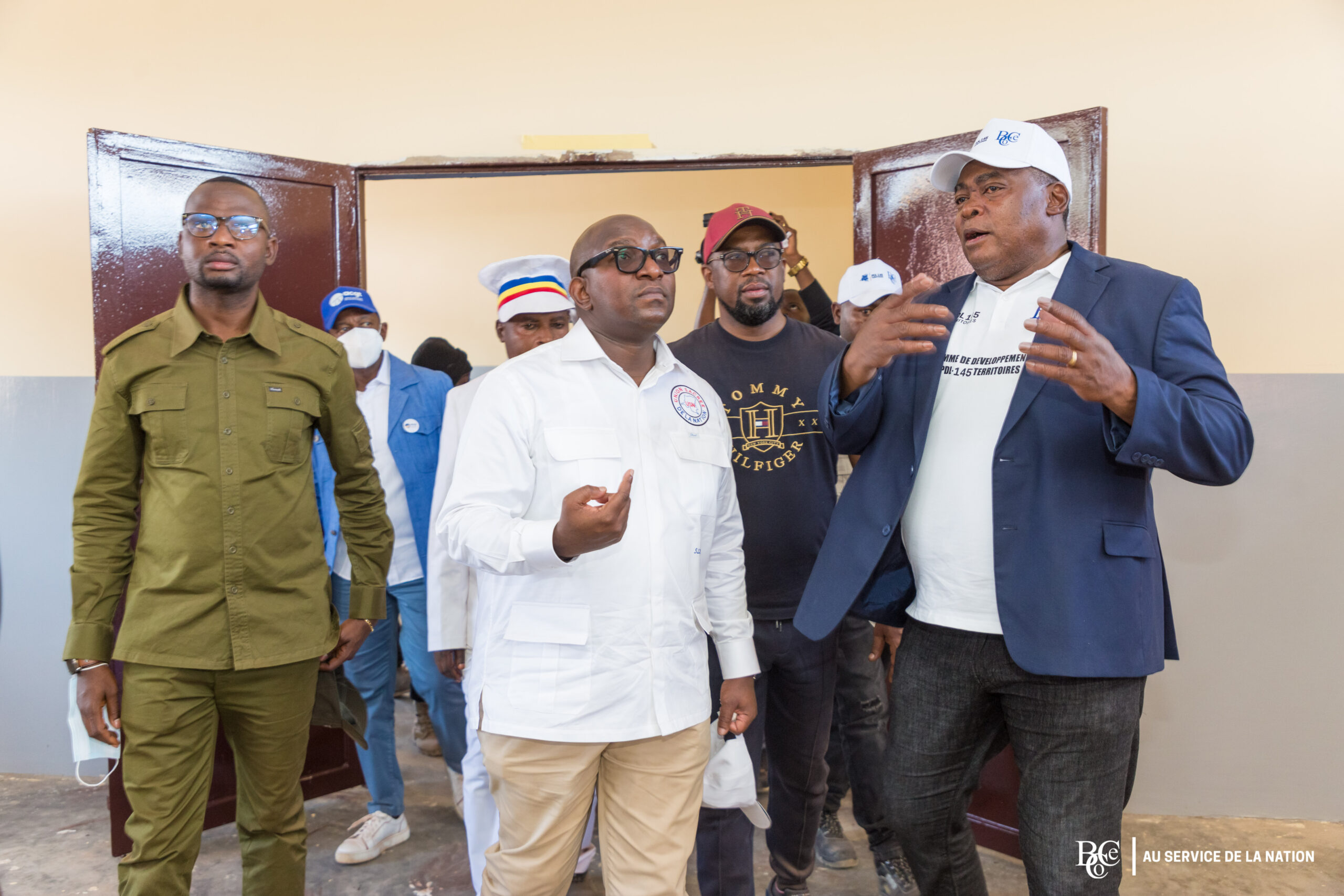 Le Premier Ministre de la République Démocratique du Congo, Son Excellence Monsieur SAMA LUKONDE, accompagné du Directeur Général du BCeCo, Monsieur Jean Mabi Mulumba, a récemment effectué une mission de service dans la province du Haut-Katanga.