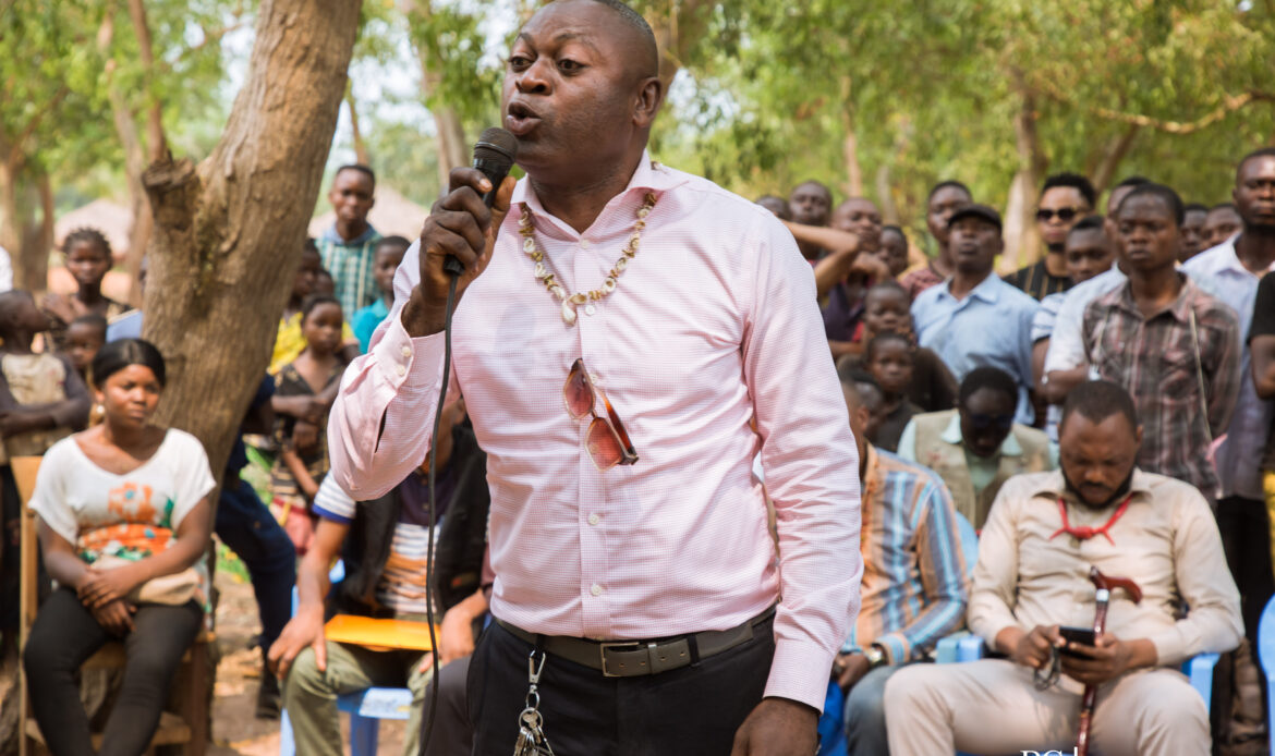 PDL145T: Mission BCeCo dans les Kasaï Central et Oriental: Notabilités du Territoire de Tshilenge