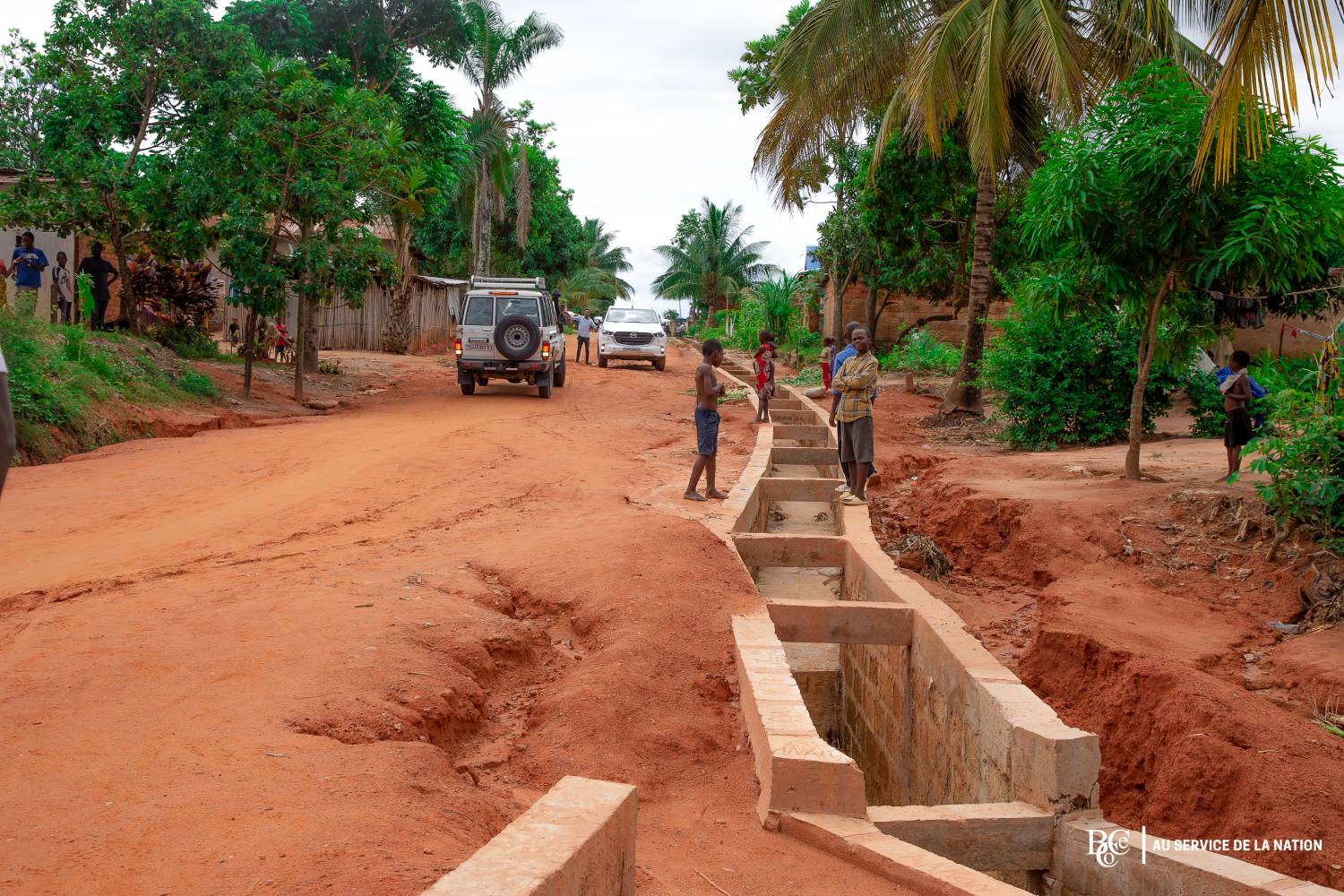 Voirie urbaine de Kananga _ Jean Mabi sur terrain pour suivre les travaux !
