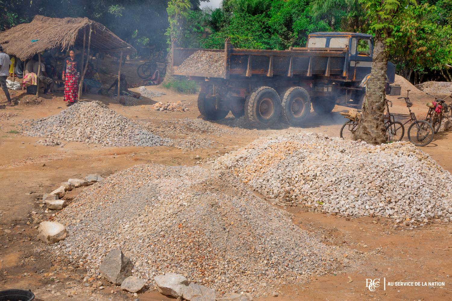 Voirie urbaine de Kananga _ Jean Mabi sur terrain pour suivre les travaux !