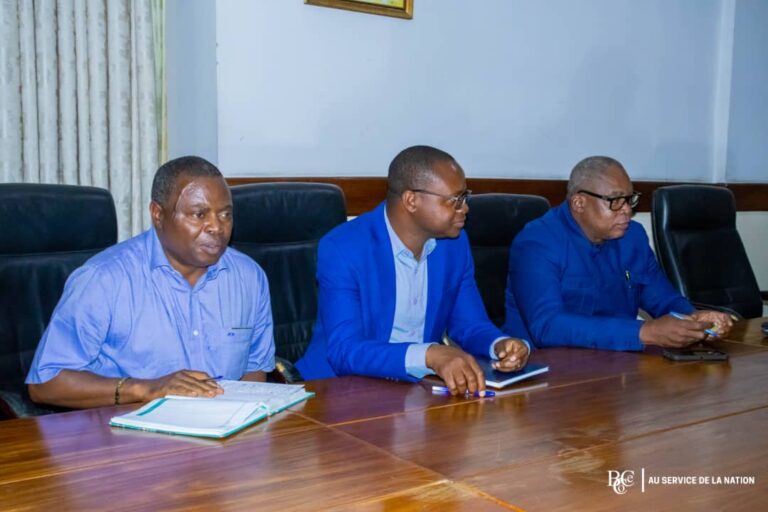 Amélioration du système de passation des marchés publics : la délégation de L'ARMP en réunion de travail avec l'équipe du BCECO 4