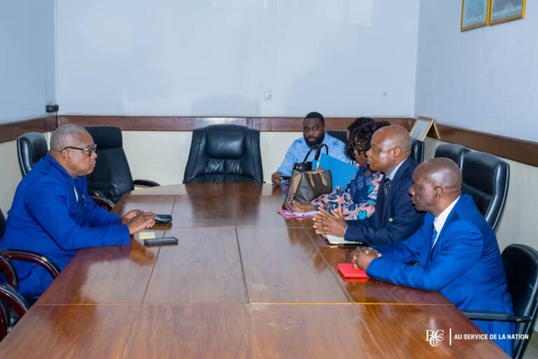 Amélioration du système de passation des marchés publics : la délégation de L'ARMP en réunion de travail avec l'équipe du BCECO 9