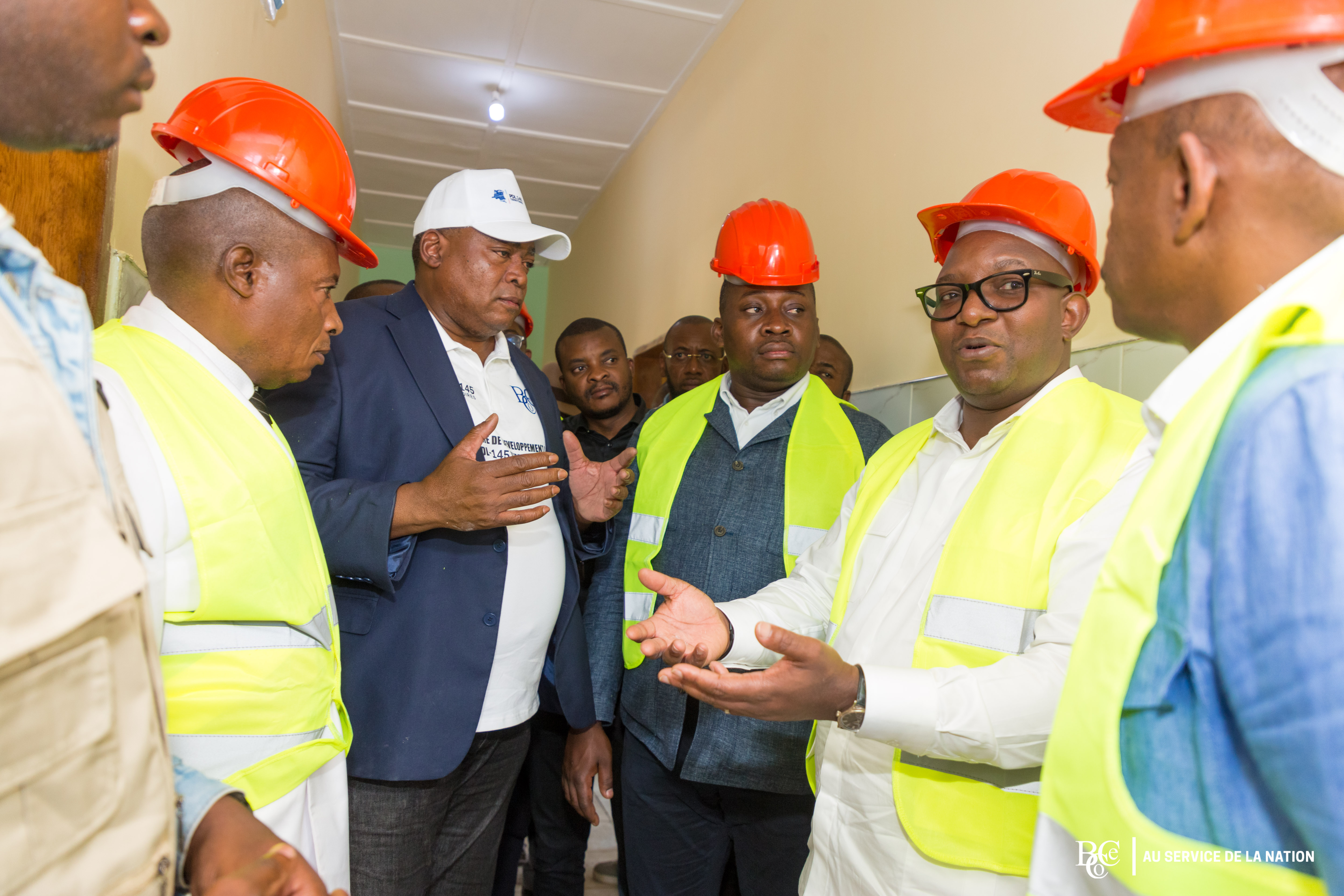 PDL145T: Le Premier Ministre de la République Démocratique du Congo, Son Excellence Monsieur SAMA LUKONDE, accompagné du Directeur Général du BCeCo, Monsieur Jean Mabi Mulumba