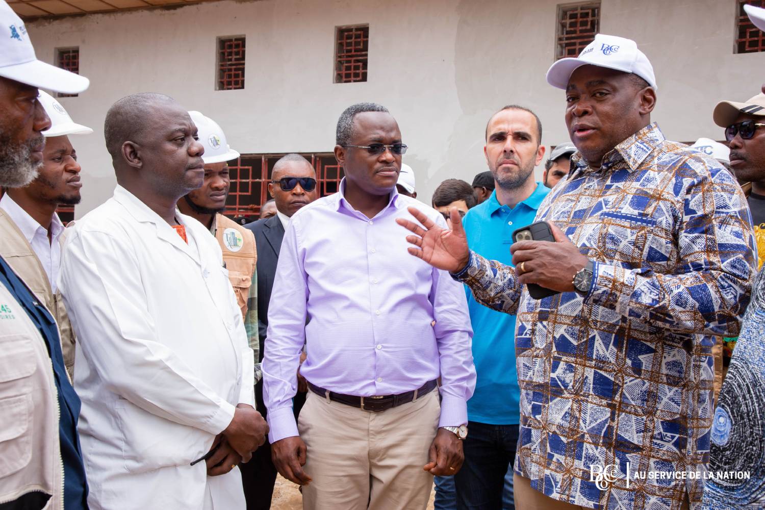Kasaï-Central : Mission d'inspection de construction des infrastructures, jean Mabi et John kabeya sur terrain !