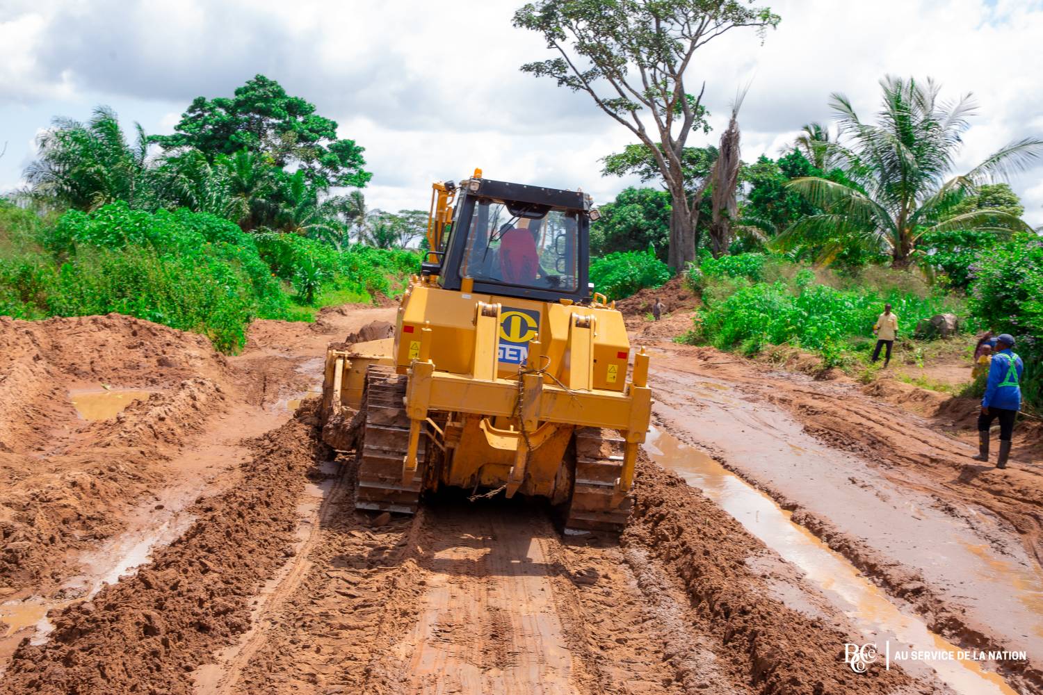 Modernisation et Réhabilitation de la route Kalamba Mbuji : Les travaux vont bon train malgré les pluies diluviennes !